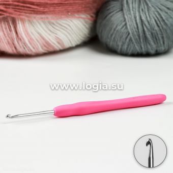Крючок для вязания 3 мм розовый